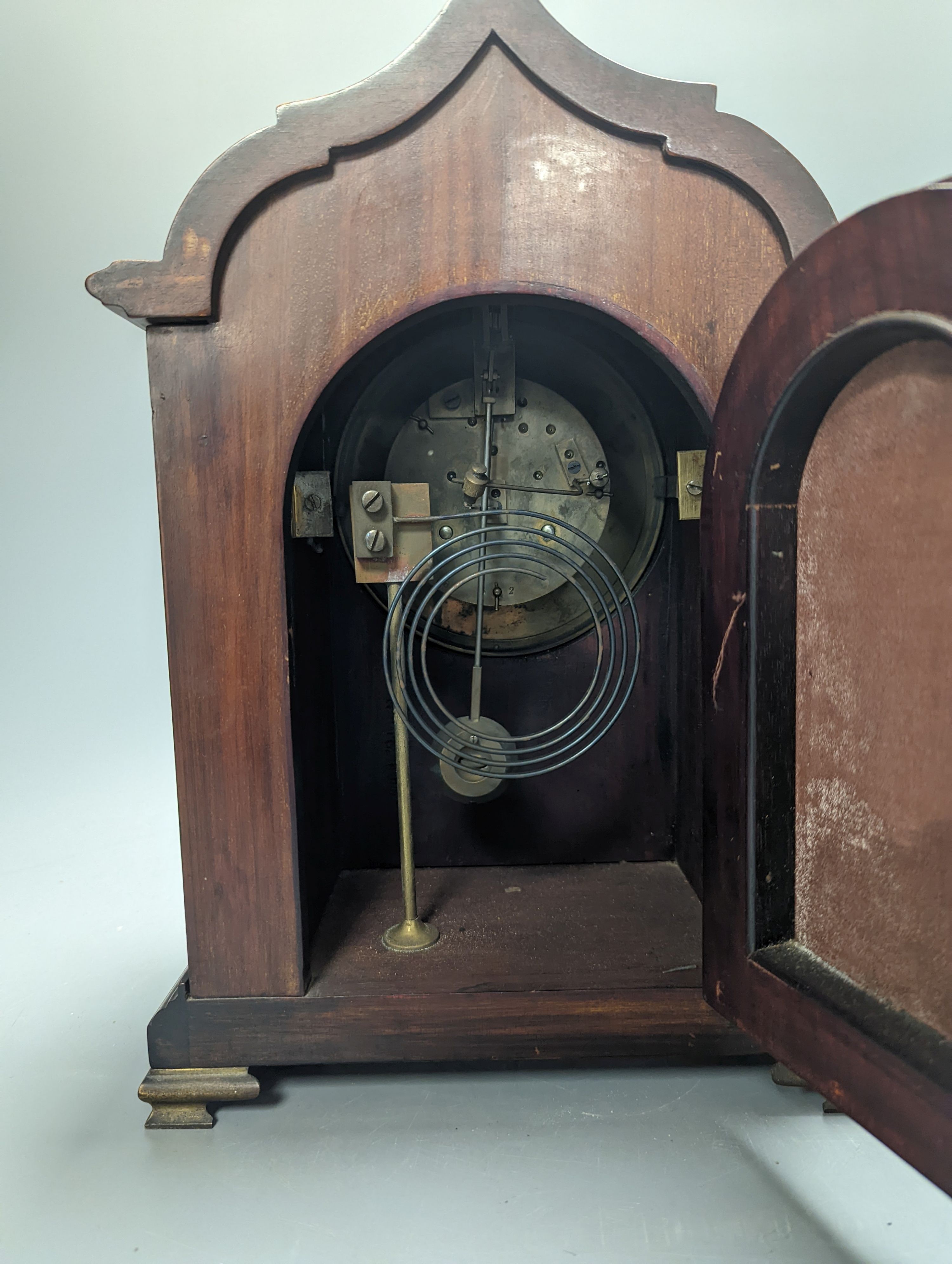 An early 20th century mahogany mantel clock 35cms high